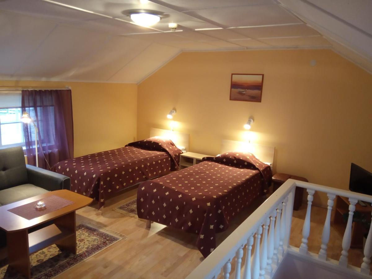 Repo Hotel Kuressaare Kültér fotó
